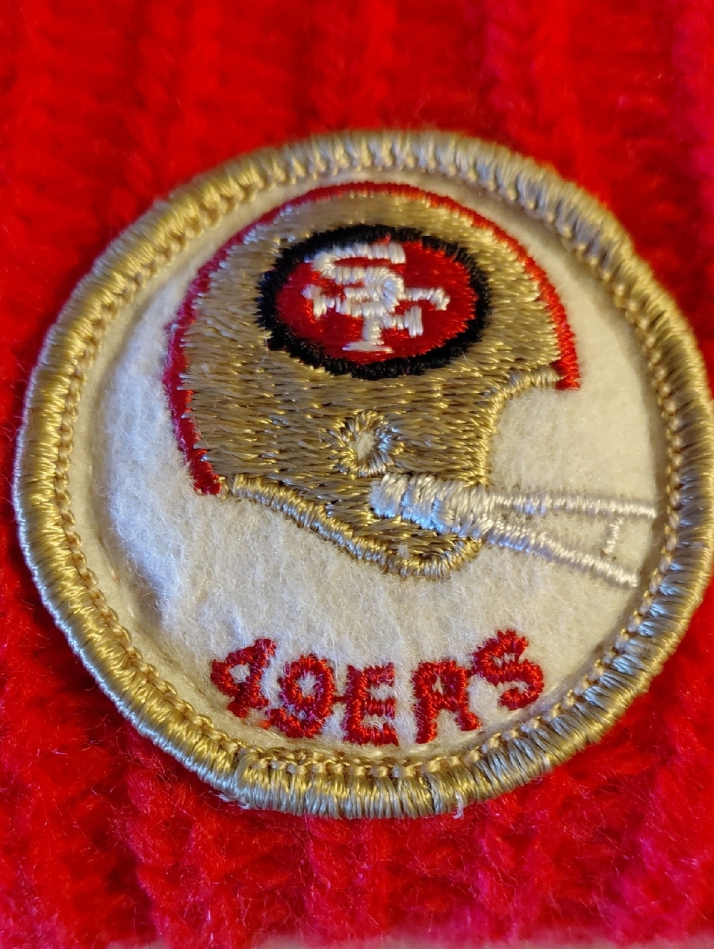 Vintage SF 49ers NFL Red and Tan Pom Knit Beanie Hat - Picture 2 of 5